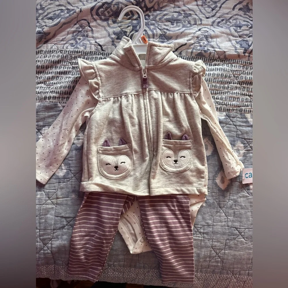 Baby Girls bundle of 3 outfits 12 months - Picture 4 of 10
